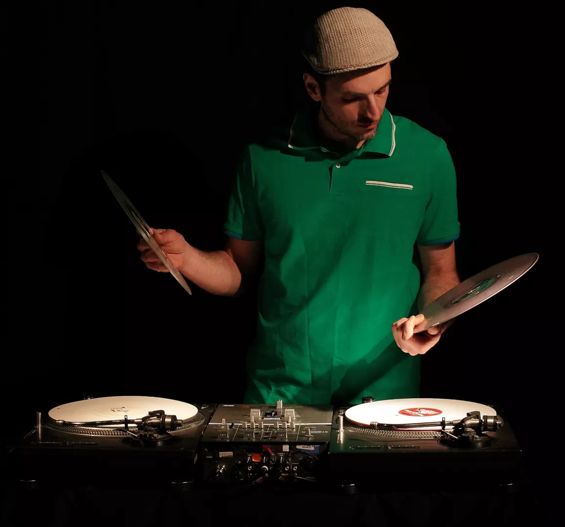 djBluff – Guinguette on the Dancefloor
